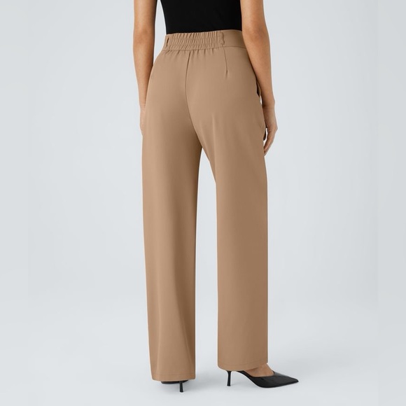 Halara NWOT Flex™ High Waisted Zipper Pocket Shirred Straight Leg Work Pant - M - Picture 2 of 11